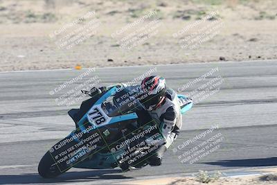 media/Jan-18-2026-CVMA (Sun) [[519f600f45]]/Race 16-Formula Middleweight/